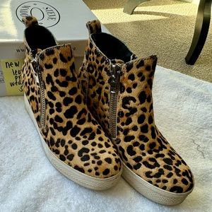 Steve Madden wedge shoes size 7. Real cheetah hide look.  Brown & black.